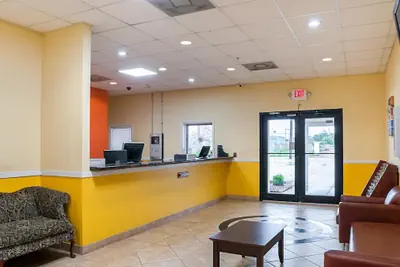 Photo 3 - Motel 6 New Orleans, LA - Near Downtown