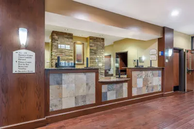 Photo 4 - Best Western Plus Grand Island Inn & Suites