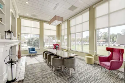 Photo 4 - Hilton Garden Inn Waldorf
