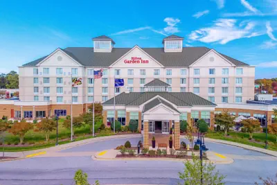 Photo 2 - Hilton Garden Inn Waldorf