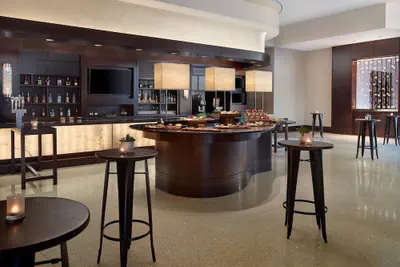 Photo 4 - Atlanta Airport Marriott Gateway