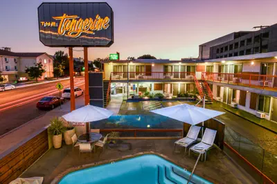 Photo 2 - The Tangerine - A Burbank Hotel