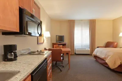 Photo 3 - Candlewood Suites Enterprise by IHG