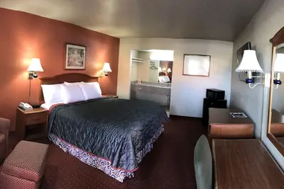 Photo 4 - Best Budget Inn - Abilene