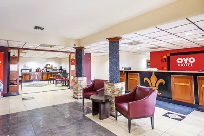 Photo 3 - OYO Hotel LSU