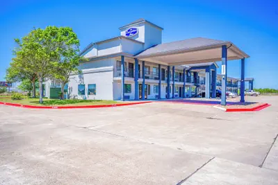 Photo 2 - Executive Inn Port Lavaca by OYO