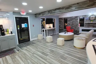 Photo 5 - Dragonfly Inn and Suites