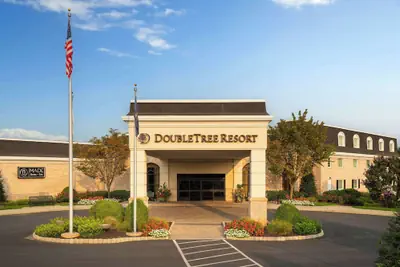 Photo 2 - DoubleTree Resort by Hilton Lancaster