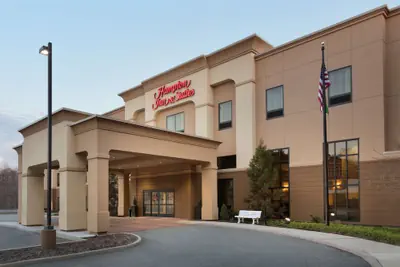 Photo 2 - Hampton Inn & Suites Mahwah