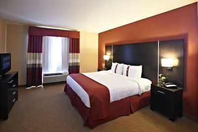 Photo 3 - Holiday Inn Birmingham - Hoover by IHG