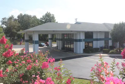 Photo 2 - Ozark Valley Lodge