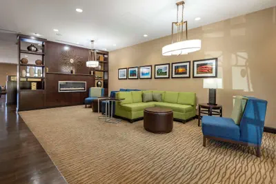 Photo 2 - Comfort Suites Huntersville near Lake Norman