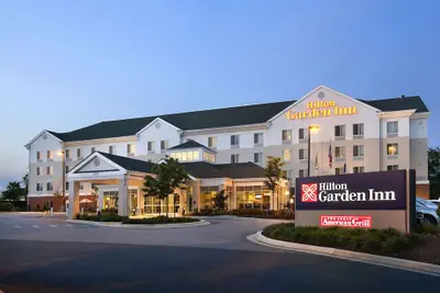 Photo 2 - Hilton Garden Inn Silver Spring White Oak