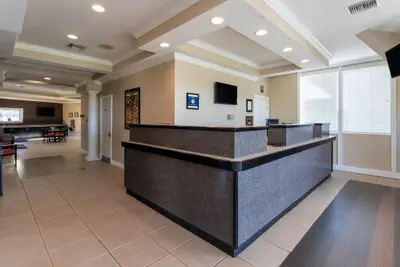 Photo 4 - Travelodge by Wyndham Lakeland