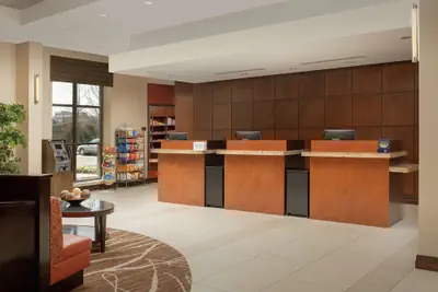 Photo 3 - DoubleTree by Hilton Sterling - Dulles Airport