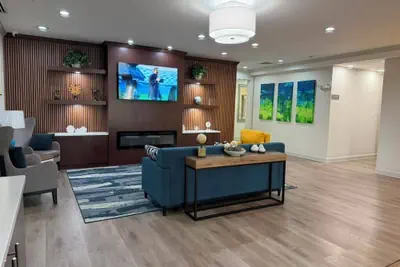 Photo 4 - Comfort Inn & Suites Concord (Kannapolis)