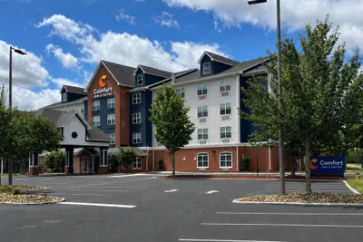 Photo 2 - Comfort Inn & Suites Concord (Kannapolis)