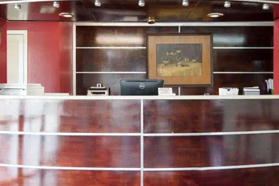 Photo 5 - Econo Lodge Pine Bluff