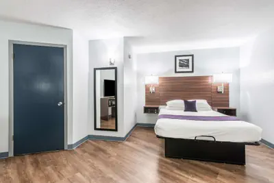 Photo 5 - Americas Best Value Inn Searcy