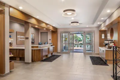 Photo 5 - Hampton Inn & Suites Riverside/Corona East
