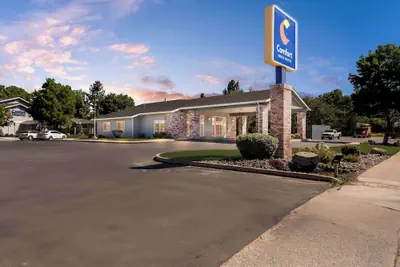 Photo 2 - Comfort Inn & Suites Susanville