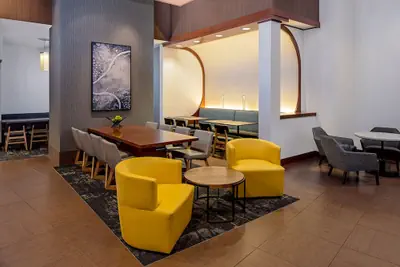 Photo 4 - Hyatt Place Pittsburgh-North Shore