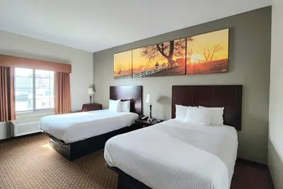 Photo 5 - Days Inn by Wyndham Kemah