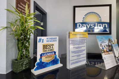 Photo 3 - Days Inn by Wyndham Kemah