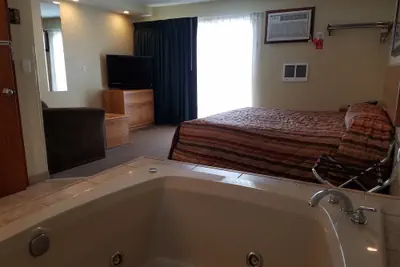 Photo 3 - Black Hawk Motel and Suites