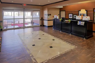 Photo 2 - Hampton Inn Pecos