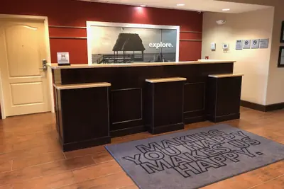 Photo 2 - Hampton Inn Milford