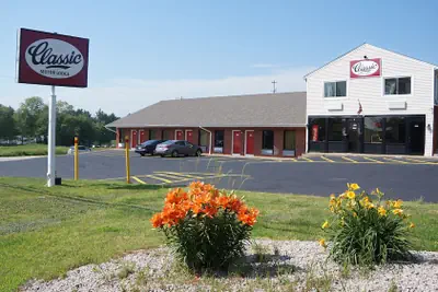 Photo 2 - Classic Motor Lodge West Green