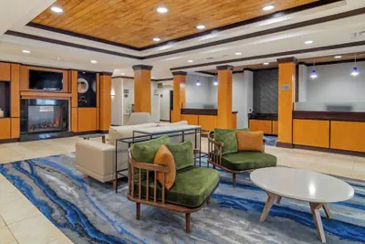 Photo 3 - Fairfield Inn & Suites by Marriott Commerce