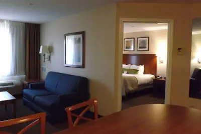 Photo 4 - Candlewood Suites Fredericksburg by IHG