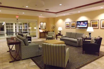 Photo 2 - Candlewood Suites Fredericksburg by IHG