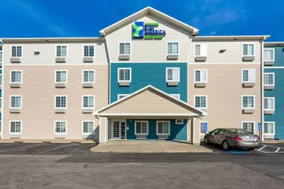 Photo 2 - Extended Stay America Select Suites - Cleveland - Avon