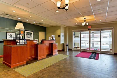 Photo 2 - Hampton Inn Ellsworth/Bar Harbor