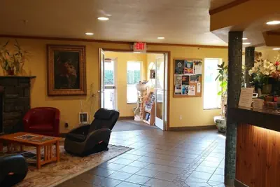 Photo 3 - Palace Inn Suites Lincoln City