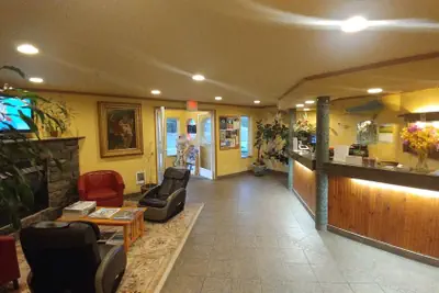 Photo 5 - Palace Inn Suites Lincoln City