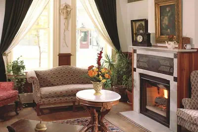 Photo 3 - Washington House Inn