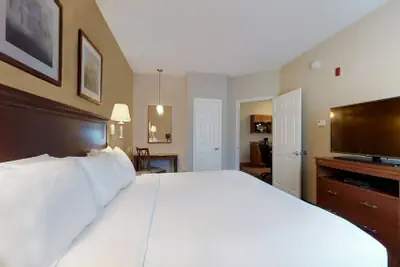 Photo 4 - Candlewood Suites Slidell Northshore by IHG