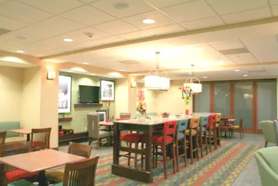 Photo 2 - Hampton Inn Yazoo City