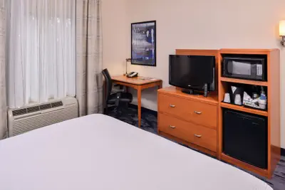 Photo 4 - Fairfield Inn & Suites Raleigh Durham Airport/ Brier Creek