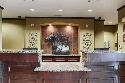 Photo 3 - Best Western Plus Royal Mountain Inn & Suites