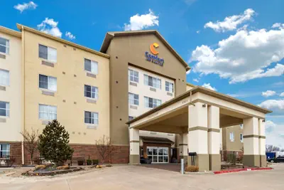 Photo 2 - Comfort Inn & Suites Oklahoma City West - I-40