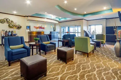 Photo 4 - Comfort Inn & Suites Oklahoma City West - I-40