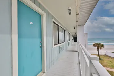 Photo 3 - Coastal Waters Inn