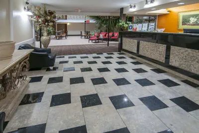 Photo 3 - Governor's Suites Hotel Oklahoma City Airport Area