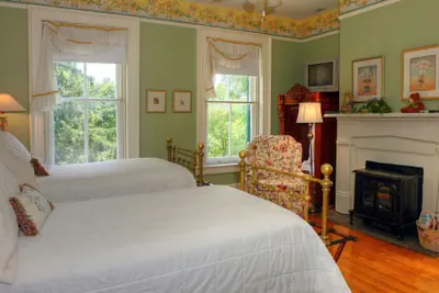 Photo 4 - Rockwood Manor