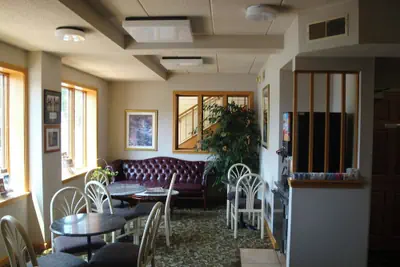Photo 3 - Wilmington Inn Wilmington